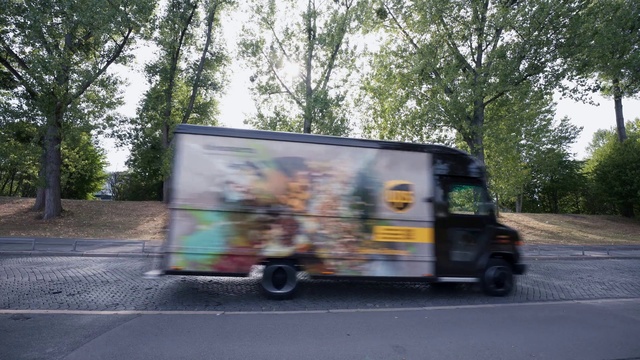 Video Reference: Wheel, Tire, Vehicle, Plant, Motor vehicle, Tree, Truck, Window, Van, Automotive lighting