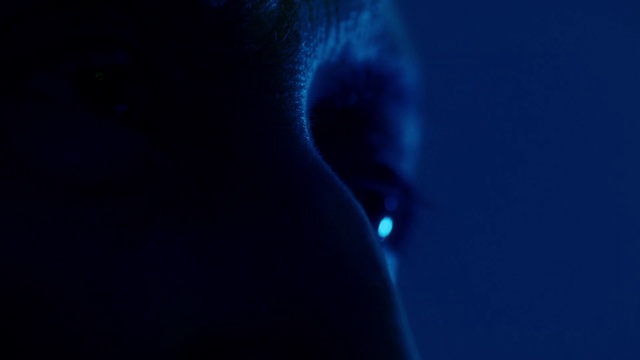 Video Reference: Blue, Underwater, Water, Gas, Electric blue, Flash photography, Eyelash, Marine biology, Darkness, Macro photography