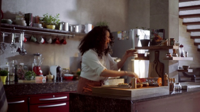 Video Reference: Countertop, Cabinetry, Interior design, Kitchen, Plant, Cooking, Houseplant, Barware, Chef, Table