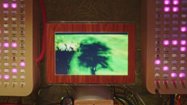 Video Reference: Personal computer, Light, Output device, Art, Rectangle, Computer monitor, Computer monitor accessory, Display device, Entertainment, Flat panel display