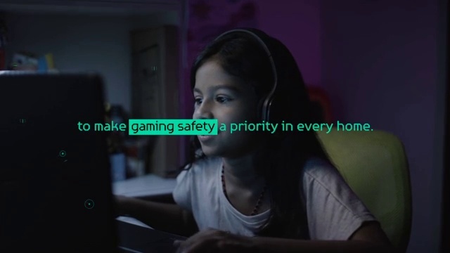 Video Reference: Mouth, Eyelash, Flash photography, Long hair, Darkness, Comfort, Elbow, Electric blue, Sitting, Photo caption