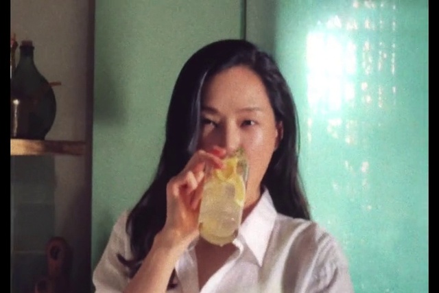 Video Reference: Nose, Lip, Mouth, Jaw, Neck, Food, Food craving, Gesture, Tableware, Eyelash