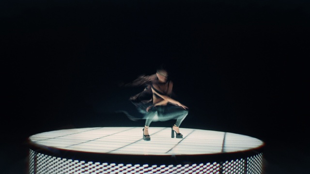 Video Reference: Flash photography, Performing arts, Entertainment, Dance, Event, Performance art, Balance, Sports, Darkness, Choreography