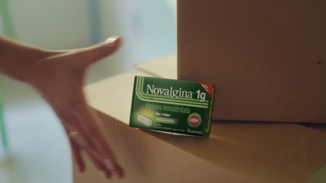 Video Reference: Gesture, Font, Wood, Nail, Rectangle, Thumb, Packaging and labeling, Brand, Box, Paper product