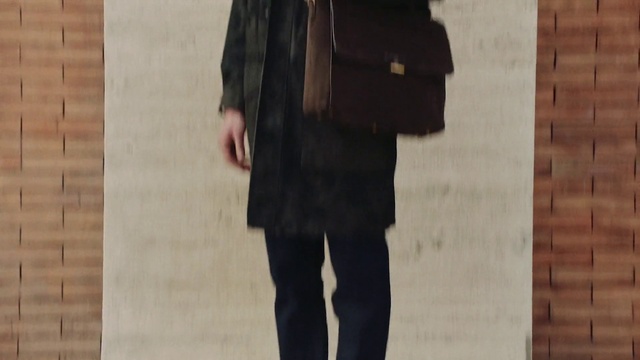 Video Reference: Sleeve, Waist, Tartan, Street fashion, Grey, Collar, Knee, Sportswear, Rectangle, Thigh