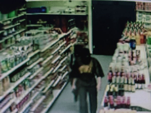 Video Reference: Building, Customer, Retail, Selling, Convenience store, Shelf, City, Market, Fun, Human settlement