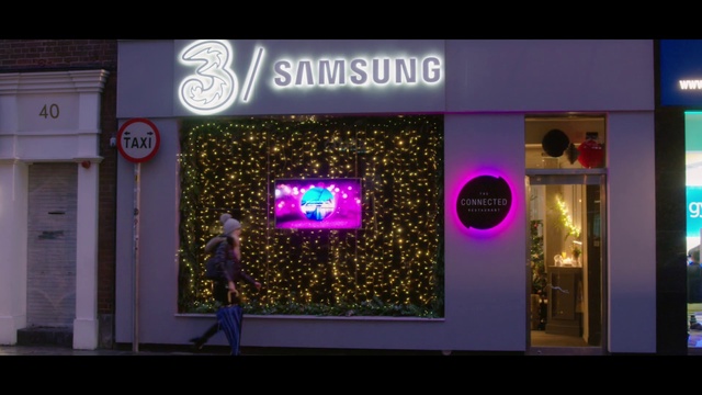 Video Reference: Purple, Entertainment, Font, Display device, Facade, Visual effect lighting, Magenta, Neon, Event, Signage