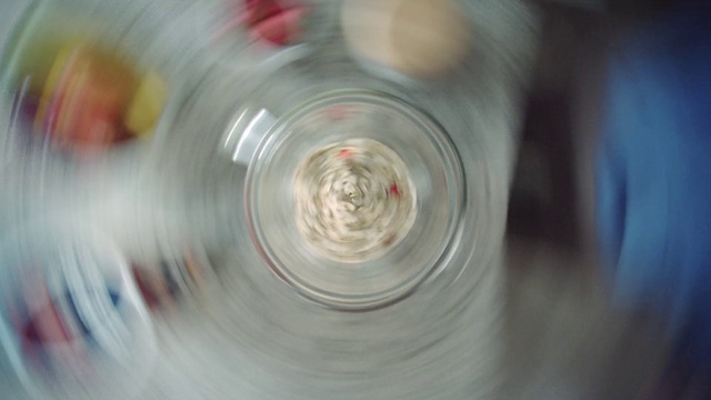 Video Reference: Liquid, Automotive lighting, Fluid, Glass bottle, Gas, Drink, Rim, Circle, Glass, Auto part