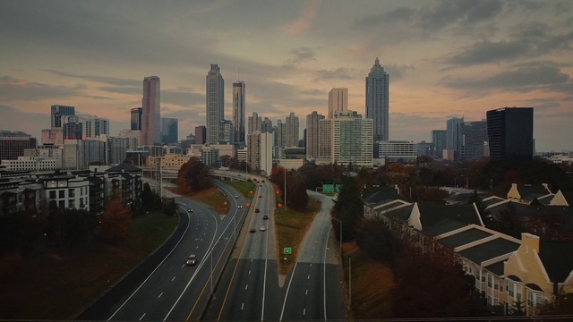 Video Reference: Cloud, Building, Sky, Skyscraper, Dusk, Afterglow, Tower block, Lighting, Architecture, Tower