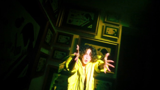 Video Reference: Gesture, Performing arts, Entertainment, Fun, Music, Event, Font, Artist, Darkness, Performance art