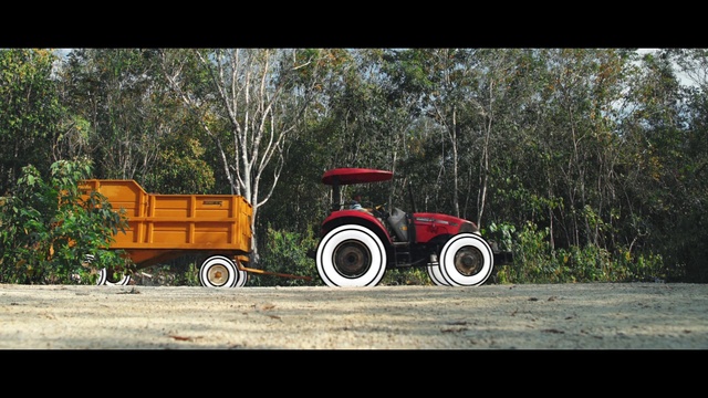 Video Reference: Wheel, Tire, Plant, Tractor, Vehicle, Automotive tire, Motor vehicle, Tread, Tree, Agricultural machinery