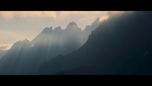 Video Reference: Cloud, Sky, Atmosphere, Mountain, Ecoregion, World, Natural landscape, Highland, Atmospheric phenomenon, Landscape