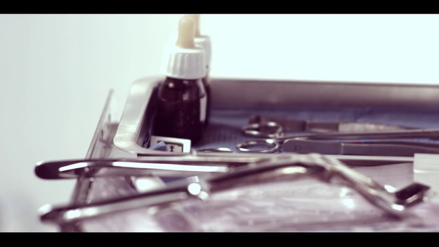 Video Reference: Liquid, Fluid, Audio equipment, Eyewear, Tints and shades, Cable, Automotive lighting, Automotive design, Metal, Musical instrument accessory