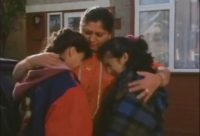 Video Reference: Window, Gesture, Finger, Sharing, Thumb, Happy, Event, Fun, T-shirt, Leisure