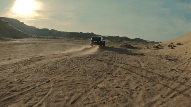 Video Reference: Tire, Sky, Wheel, Cloud, Vehicle, Car, Ecoregion, Automotive tire, Slope, Terrain