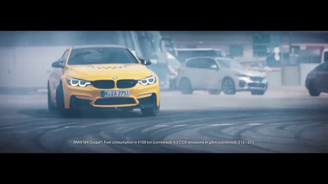 Video Reference: Wheel, Tire, Land vehicle, Vehicle, Car, Vehicle registration plate, Grille, Automotive lighting, Automotive tire, Hood