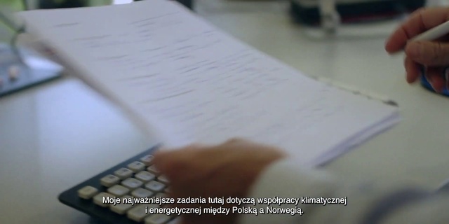 Video Reference: Space bar, Gesture, Input device, Finger, Office supplies, Font, Material property, Office equipment, Handwriting, Computer keyboard