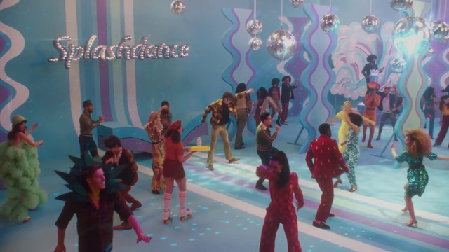 Video Reference: Performing arts, Shorts, Entertainment, Dance, Leisure, Choreography, Performance art, Magenta, Fun, Event