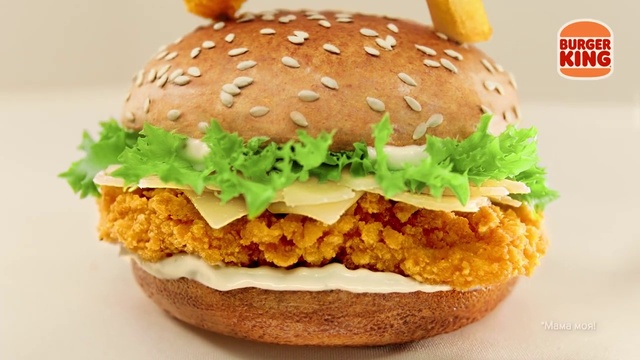 Video Reference: Food, Green, Bun, Ingredient, Sandwich, Fast food, Recipe, Staple food, Cuisine, Baked goods