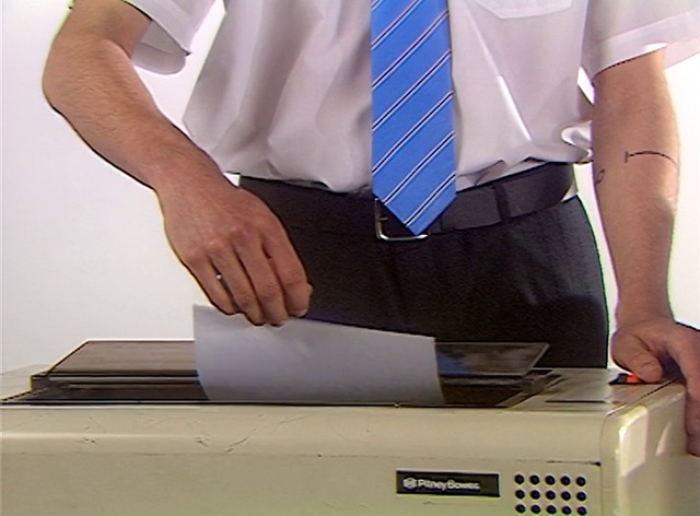 Video Reference: Joint, Dress shirt, Sleeve, Waist, Dress, Gesture, Collar, Finger, Street fashion, Denim