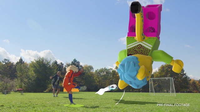 Video Reference: Sky, Cloud, Plant, Toy, Natural environment, Balloon, People in nature, Leisure, Fun, Grassland