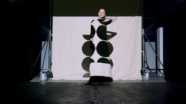 Video Reference: Entertainment, Performing arts, Fashion design, Art, Event, Choreography, Performance art, Costume design, Flooring, Drama