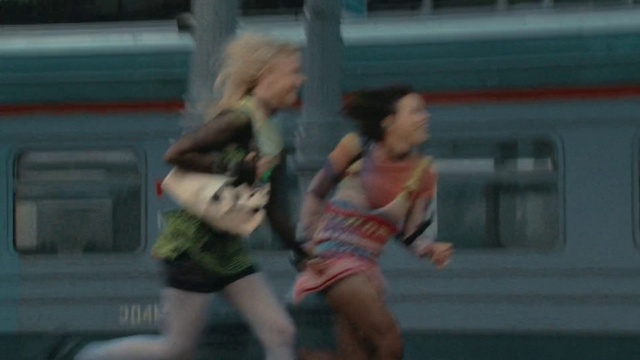 Video Reference: Shorts, Sports uniform, Quadrathlon, Track and field athletics, Racing, Exercise, Thigh, Player, Race track, Multi-sport event