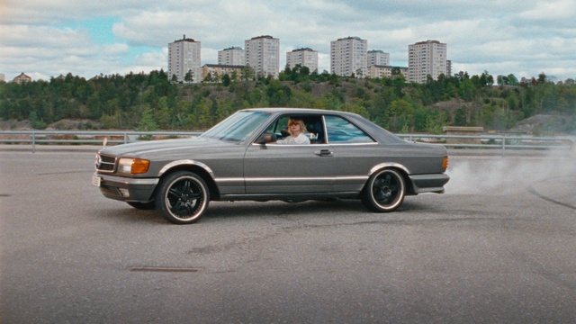 Video Reference: Wheel, Tire, Car, Vehicle, Cloud, Hood, Automotive tire, Sky, Automotive lighting, Automotive design