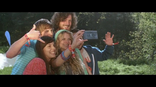 Video Reference: Smile, Plant, Flash photography, Happy, Gesture, Finger, Grass, Fun, Leisure, Travel