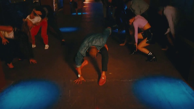 Video Reference: Shorts, Dance, Performing arts, Entertainment, Leisure, Fun, Music, Hip-hop dance, Event, Performance art