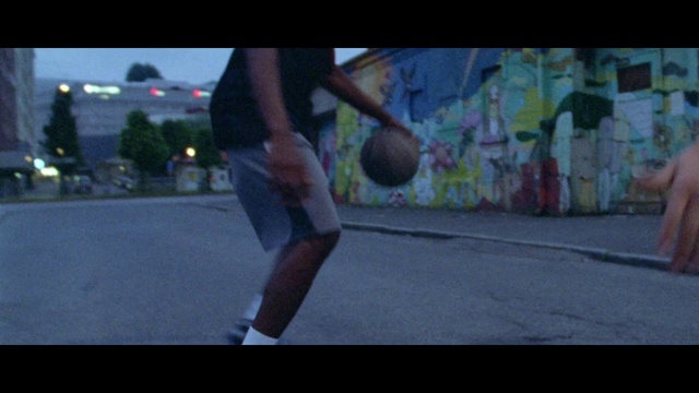 Video Reference: Shorts, Flash photography, Asphalt, Knee, Thigh, Street fashion, Sportswear, Waist, Road surface, Calf