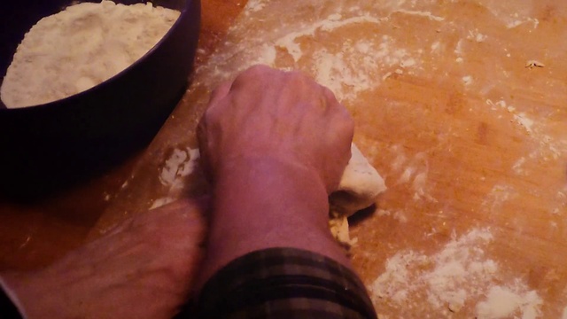 Video Reference: Food, Hand, Whole-wheat flour, Bread flour, Ingredient, Recipe, All-purpose flour, Powder, Gesture, Dough