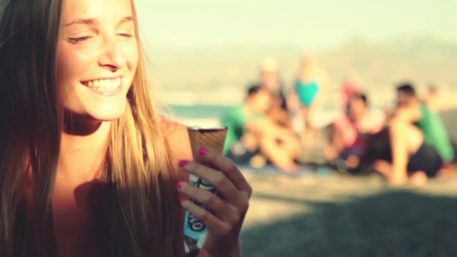 Video Reference: Lip, Smile, Shoulder, Flash photography, Happy, Gesture, Sunlight, Finger, Sky, Eyewear