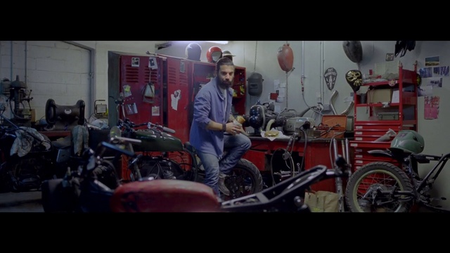 Video Reference: Wheel, Tire, Vehicle, Motor vehicle, Automotive tire, Automotive design, Automotive lighting, Mode of transport, Motorcycle, Fender