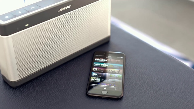 Video Reference: Communication Device, Mobile phone, Telephony, Output device, Gadget, Portable communications device, Mobile device, Automotive design, Font, Material property