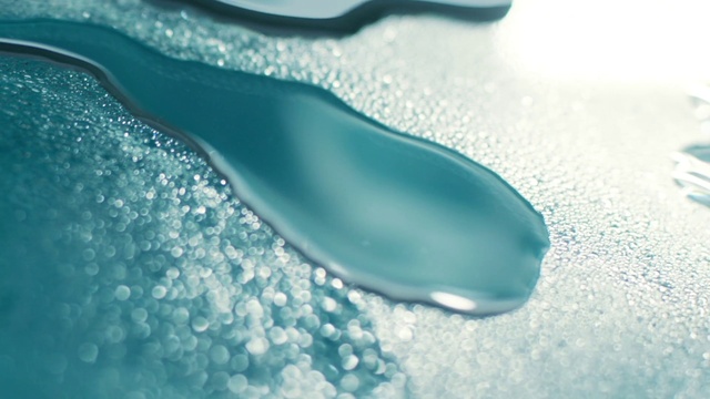 Video Reference: Liquid, Fluid, Electric blue, Natural material, Transparent material, Cutlery, Kitchen utensil, Macro photography, Fashion accessory, Glass