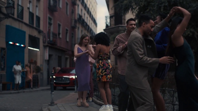 Video Reference: Building, Gesture, Flash photography, Shorts, Entertainment, City, Performing arts, Street fashion, Road, Fun