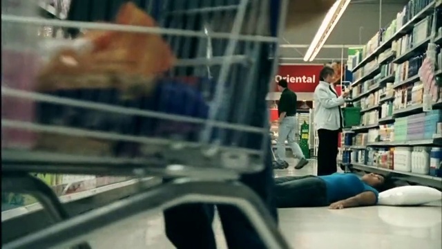 Video Reference: Shelf, Shelving, Customer, Publication, Sportswear, Recreation, Event, Leisure, Retail, Human leg
