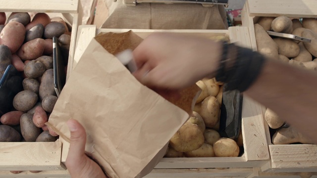 Video Reference: Textile, Wood, Gesture, Finger, Thumb, Wrist, Nail, Local food, Fashion accessory, Recipe