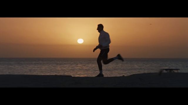 Video Reference: Water, Sky, People in nature, Flash photography, Body of water, Happy, Beach, People on beach, Sunlight, Sunset