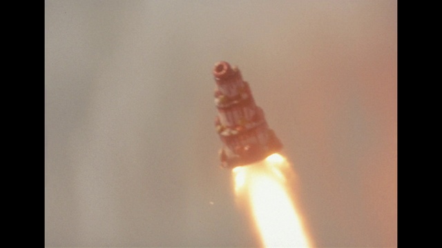 Video Reference: Gesture, Fire, Heat, Event, Thumb, Wrist, Lens flare, Flame, Rectangle, Macro photography