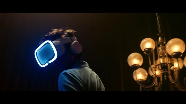 Video Reference: Flash photography, Sleeve, Cloud, Hat, Headgear, Cap, Baseball cap, Entertainment, T-shirt, Font