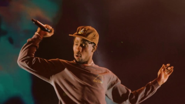 Video Reference: Hand, Arm, Baseball, Gesture, Baseball player, Music, Artist, Elbow, Finger, Player