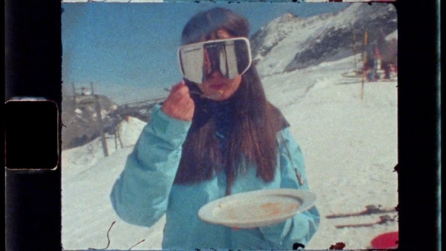 Video Reference: Hairstyle, Vision care, Helmet, Goggles, Snow, Eyewear, Sports equipment, Headgear, Cool, Glove