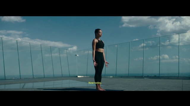 Video Reference: Cloud, Sky, Leg, Dress, Human body, Flash photography, Horizon, Knee, Electric blue, Fun