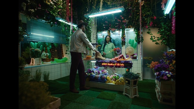 Video Reference: Plant, Green, Temple, Organism, Leisure, Market, Fun, Flowerpot, Entertainment, Tree