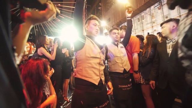 Video Reference: Flash photography, Crowd, Entertainment, Fun, Event, Youth, Music, Musician, Suit, Performing arts