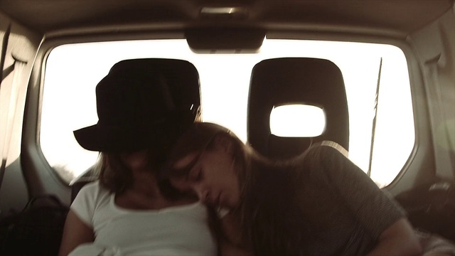 Video Reference: Automotive mirror, Automotive lighting, Head restraint, Gesture, Mode of transport, Vehicle door, Automotive design, Automotive exterior, Rear-view mirror, Hat