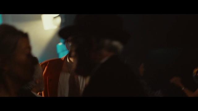 Video Reference: Flash photography, Hat, Font, Entertainment, Event, Darkness, Midnight, Music, Fun, Performing arts