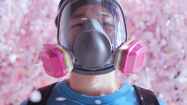Video Reference: Clothing, Helmet, Eyewear, Sports gear, Hearing, Audio equipment, Personal protective equipment, Mask, Recreation, Event